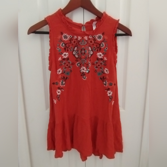 Embroidered Orange Sleeveless top - Picture 6 of 16